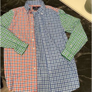 Vineyard vines boys size large (16) multi colored button down shirt